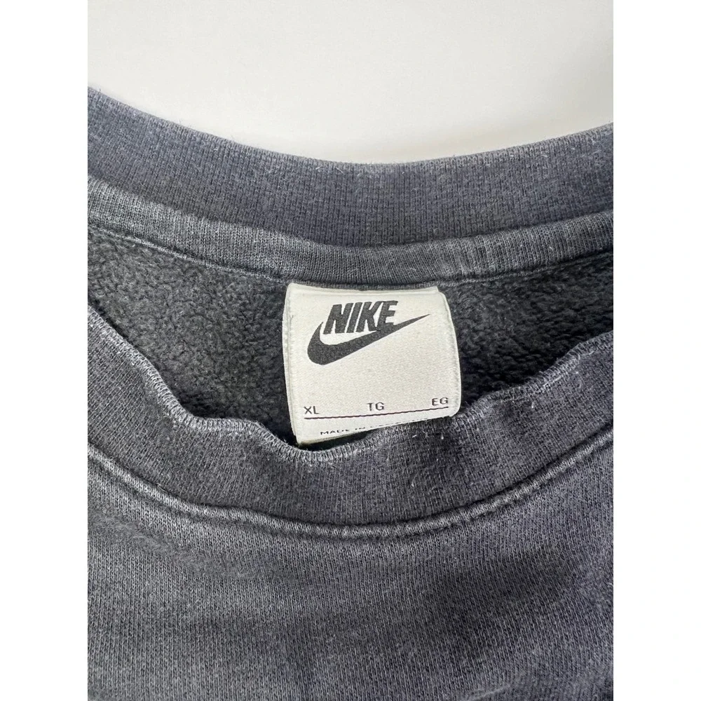 Nike Vintage Embroidered Logo Crewneck Sweatshirt Faded Black Size XL
